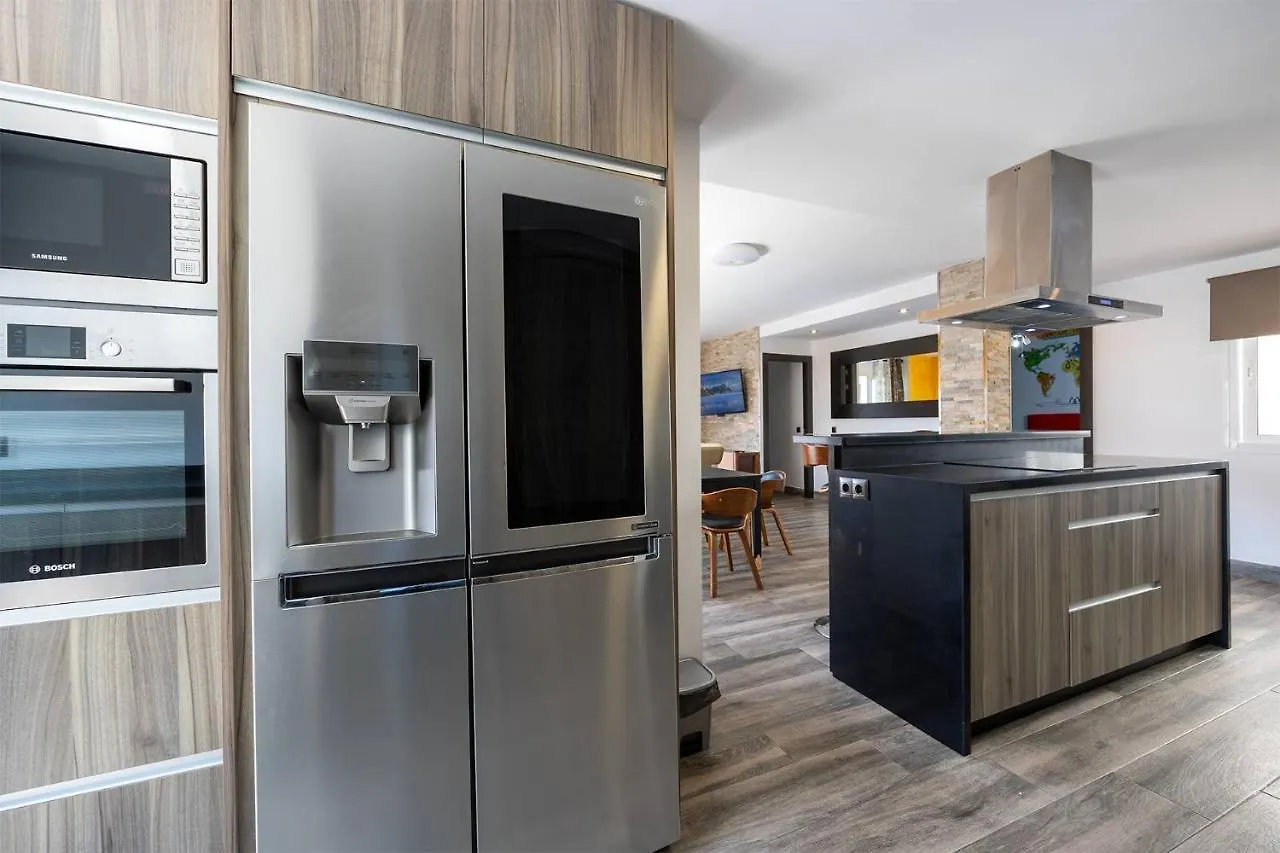 Apartamento Vacacional En El Centro De Nerja Spain